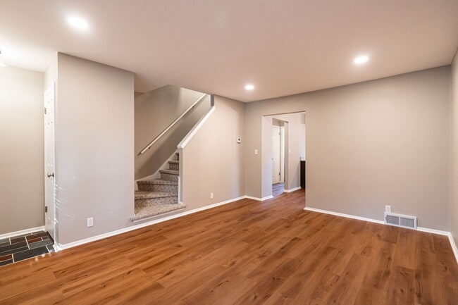 Photo - 4956 W Midland Dr Unit 4956