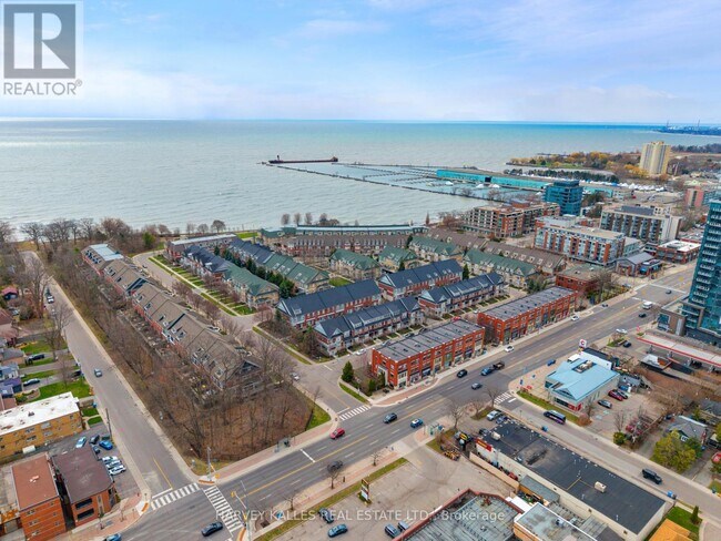 Photo - 157 St Lawrence Dr