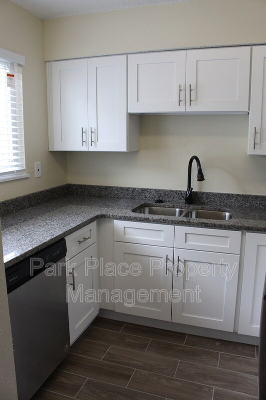 Photo - 1050 Wayne Ave