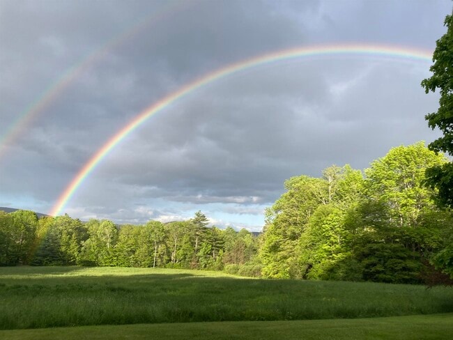 Photo - 923 Landgrove Rd