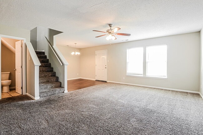 Photo - 10894 Glenayr Dr