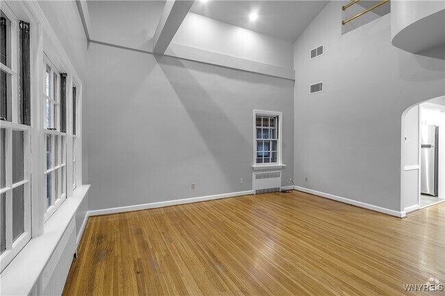 Building Photo - 949 Delaware Ave Rental