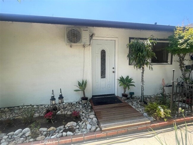 Building Photo - 23415 Vanowen St Unit 23415 Rental