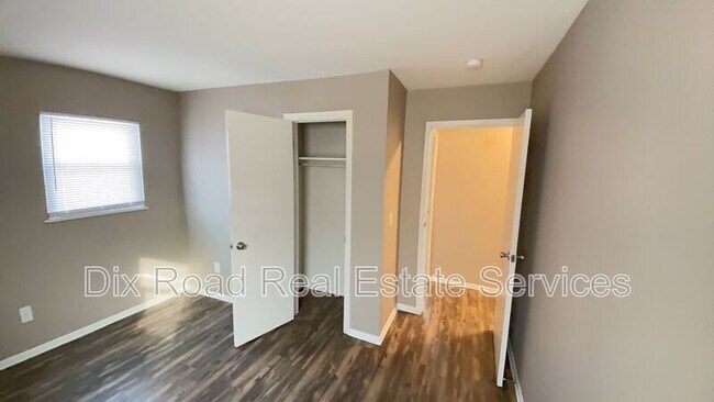 Photo - 10789 Sharondale Rd