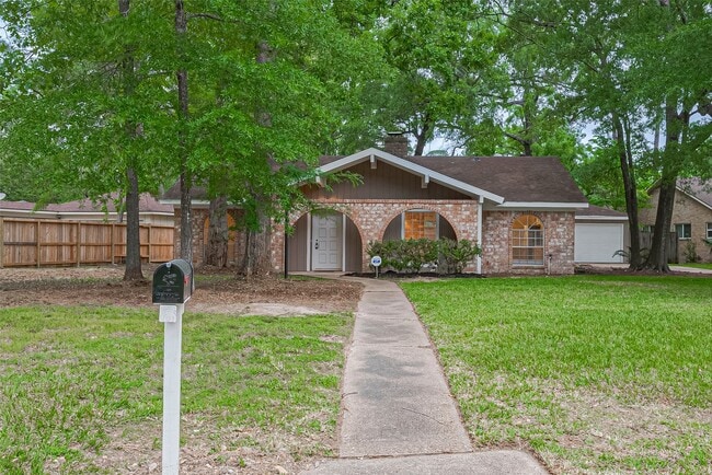 Building Photo - 3214 Three Pines Dr