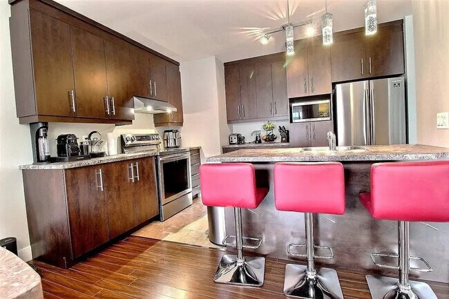 Photo - 1009 Homestead Way
