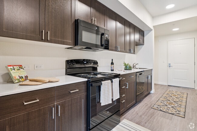 1BR, 1BA - 453SF: Kitchen - El Camino Real