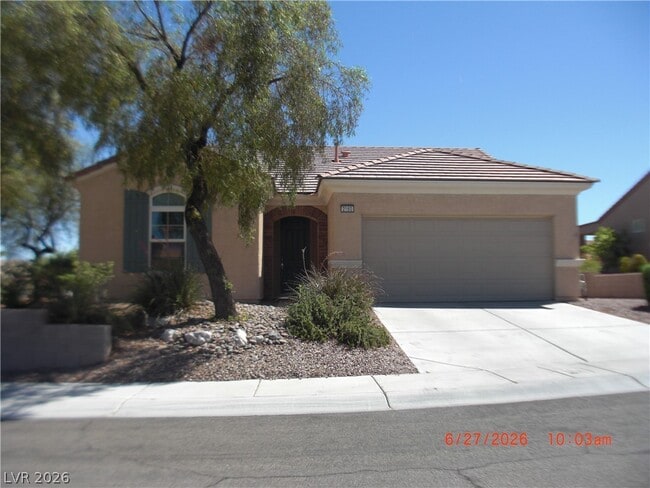 Building Photo - 2160 Burris Hill Dr