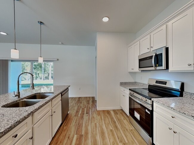 Photo - 5281 Gillot Blvd