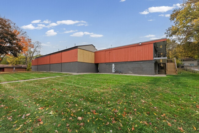 Photo - Residences on Lake