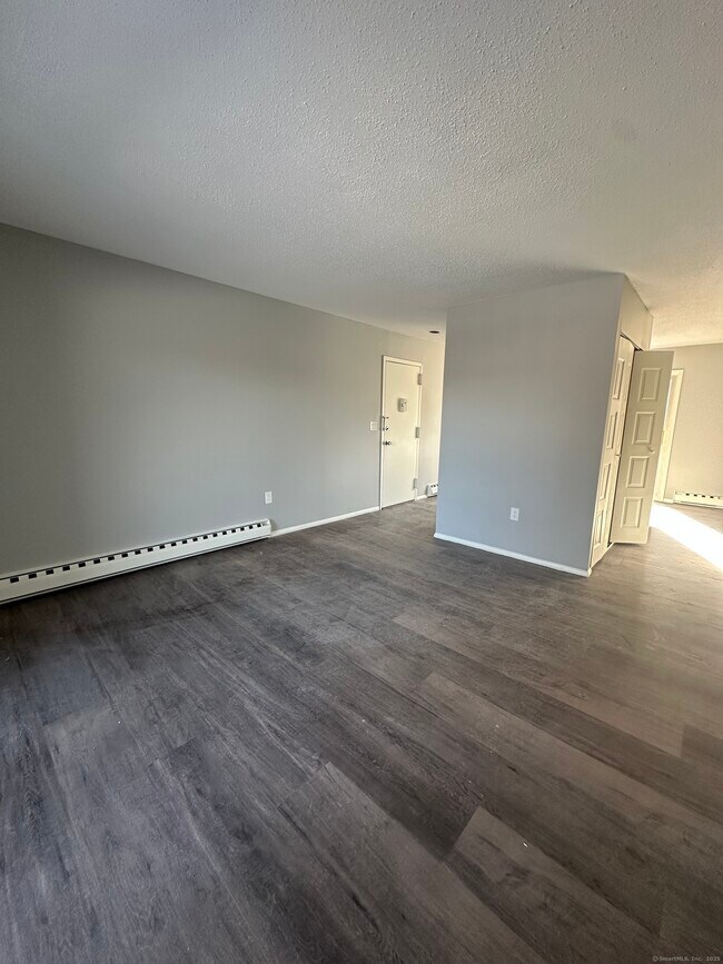 Photo - 175 Russett Ln Unidad 1BR - Bld 11 Apt 175