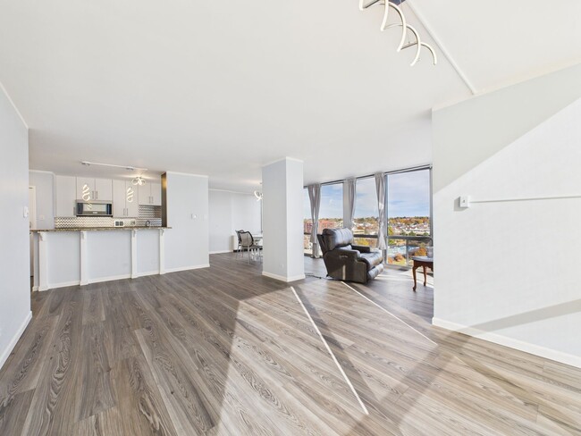 Photo - 3100 E Cherry Creek S Dr