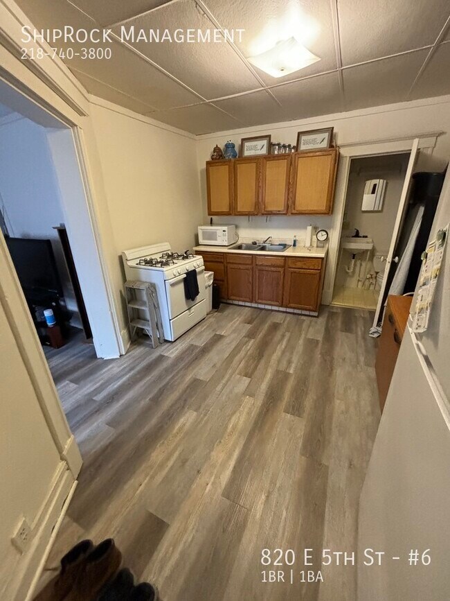 Photo - 820 E 5th St Unit #6