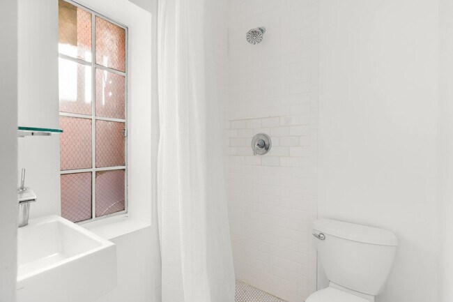 Photo - 335 Pacific Avenue Unit 09