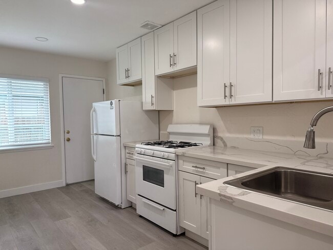 Photo - 2904 N 1st St Unidad 2904 N 1st St