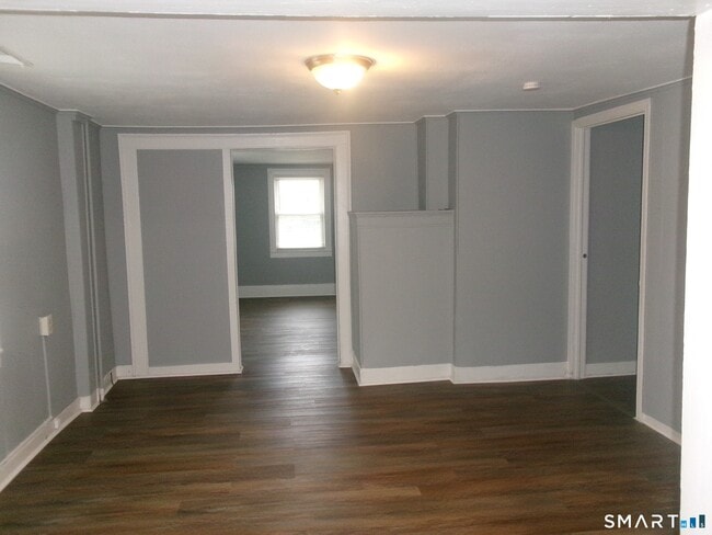 188 Hemingway Ave Unit 2