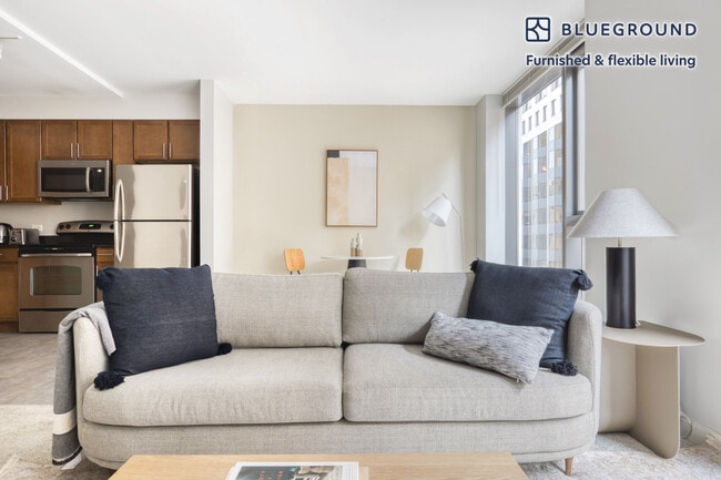 Photo - 210 N Wells St Unit SI FL15-ID634