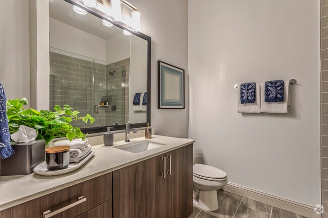 2HAB, 2BA - 1057 ft² B1 - Baño