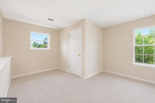 Photo - 700 Bradford Terrace