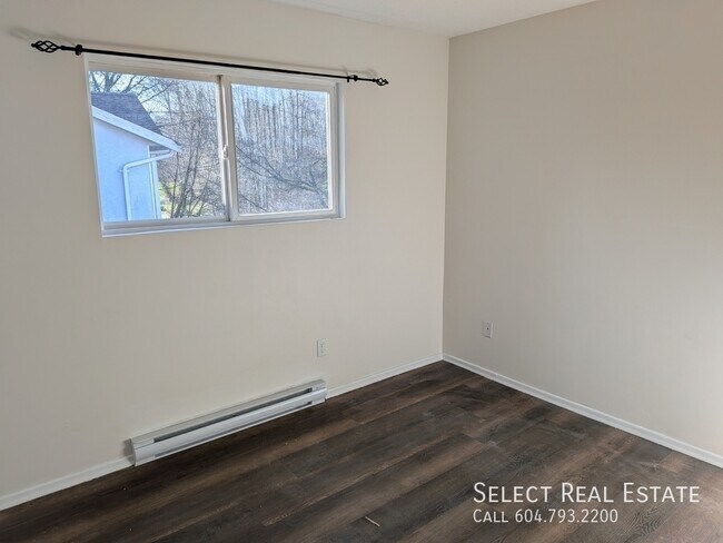 Photo - 8598 McCutcheon Ave