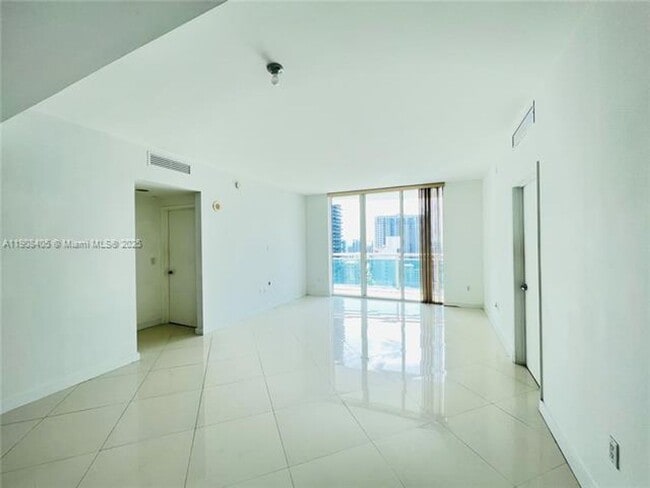 Photo - 951 Brickell Ave Unit 951 Brickell Ave 2407