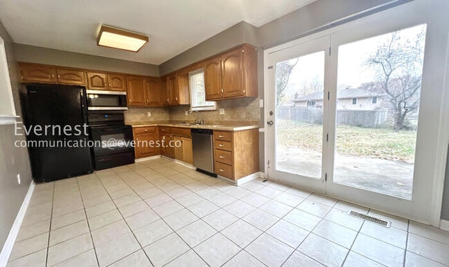 Photo - 309 SW Richwood Ln