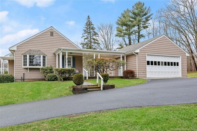 Photo - 501 Lambert Rd