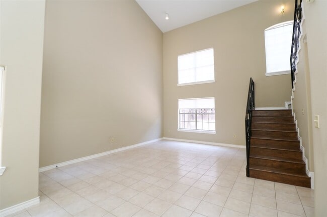 Photo - 7521 Country Club Dr Unidad 405