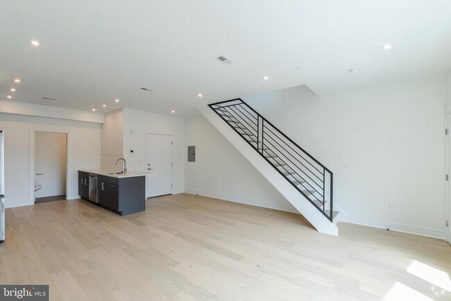 Building Photo - 125 South St Unit 201 Rental
