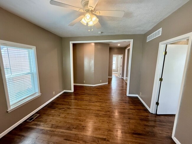 Photo - 1132 S Dodgion Ave