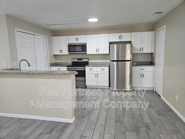 Photo - 4514 Leonard Blvd S