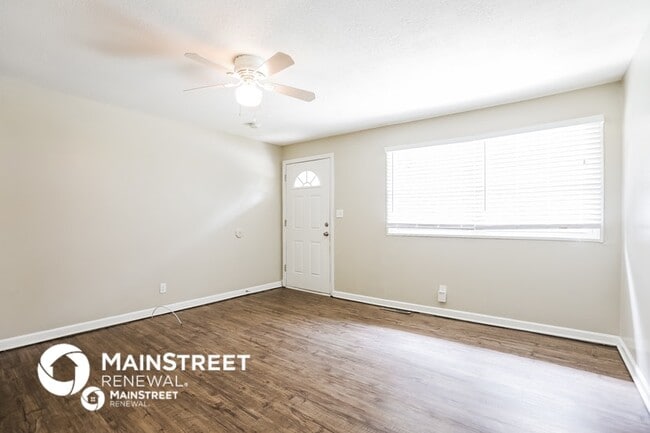 Photo - 8502 Crystal Ave