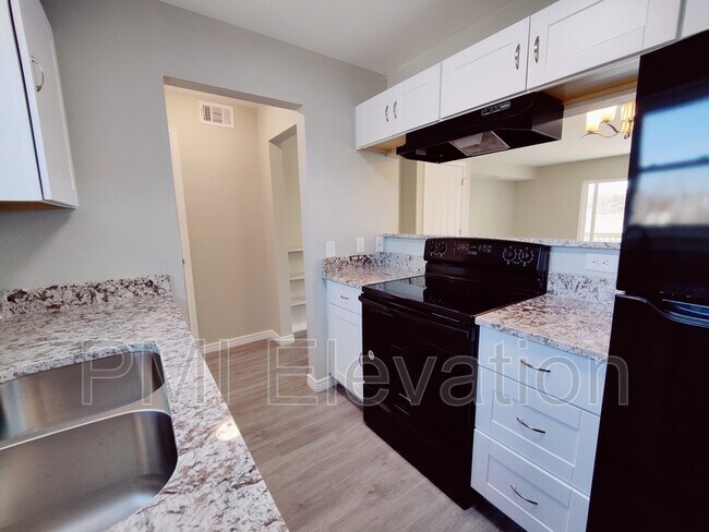 Photo - 1239 S Gilbert St