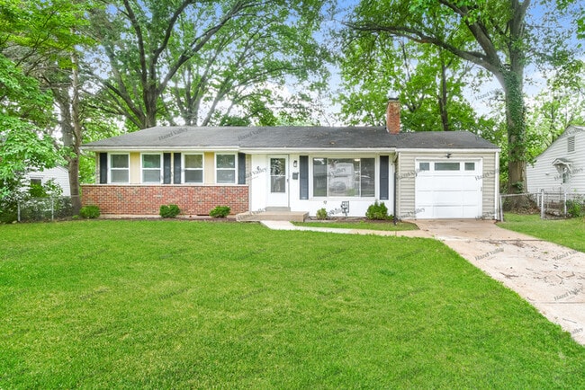 Building Photo - 6 Buckeye Dr
