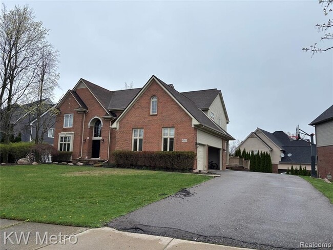 Photo - 6545 Chelsea Bridge