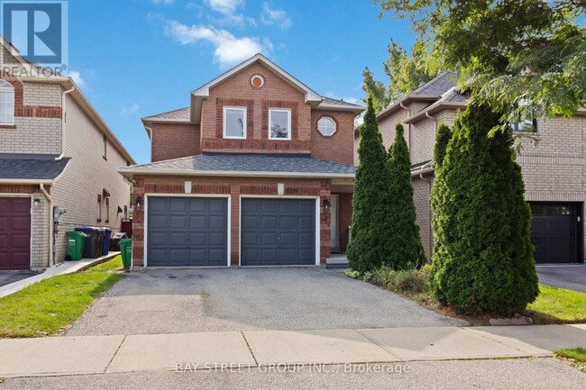 Photo - 7229 Dime Crescent
