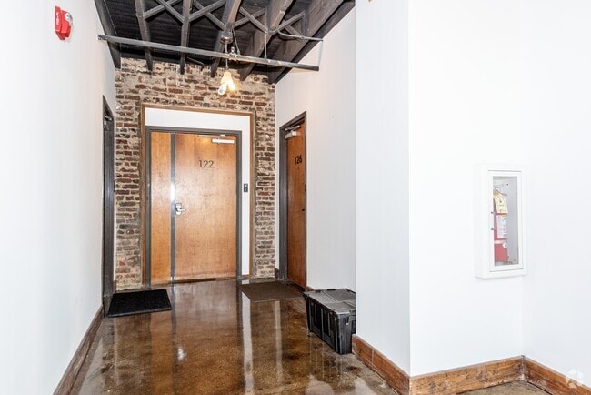 Building Photo - 126 McCammon Ave Rental