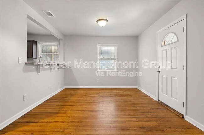 Photo - 86 Romney St