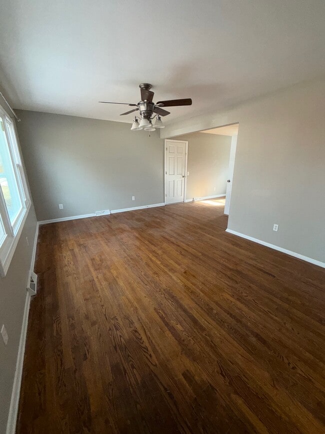 Photo - 732 E Culton St