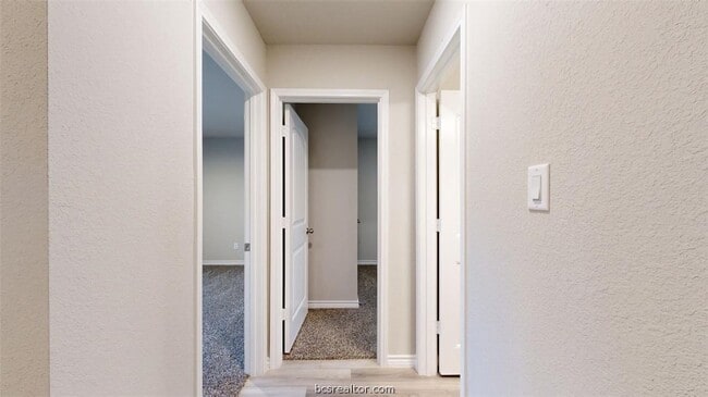 Photo - 2148 Chief St