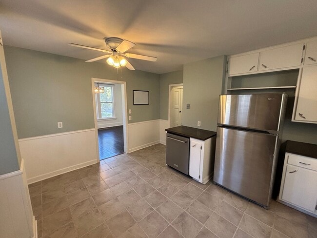 Photo - Newly Renovated 3 Bedroom on Park Avenue