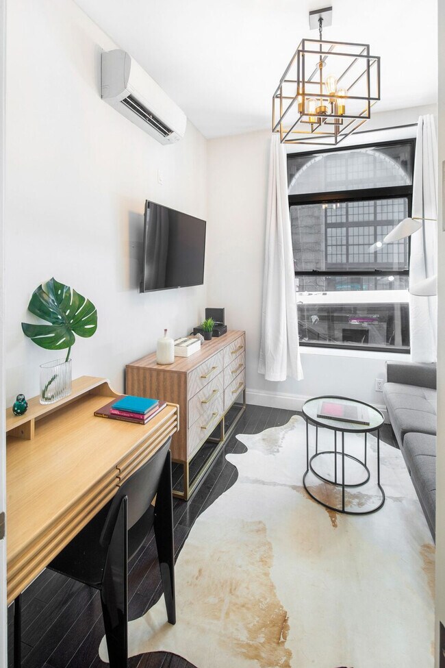 Photo - 30 NY-25 Unit SI ID1051309P