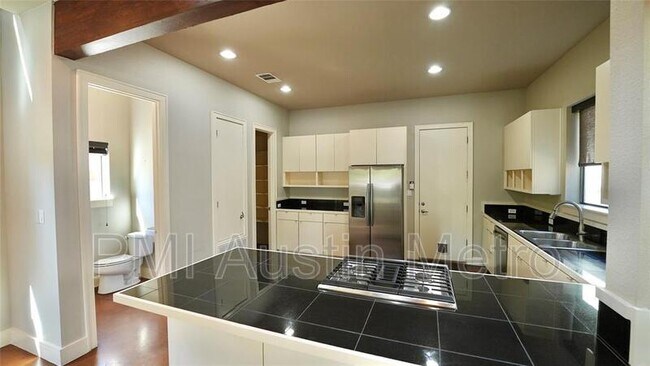 Photo - 1708 Harvey St Unit C