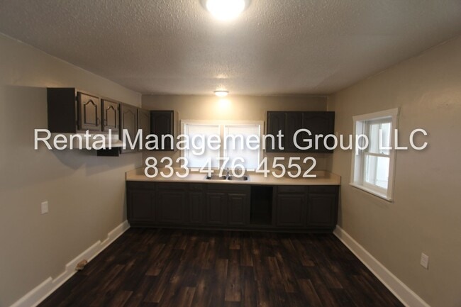 Photo - .New On The Market! Charming 2 bedroom 1 bath