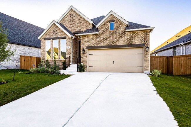 Photo - Elegant Home with Luxurious Features and R...