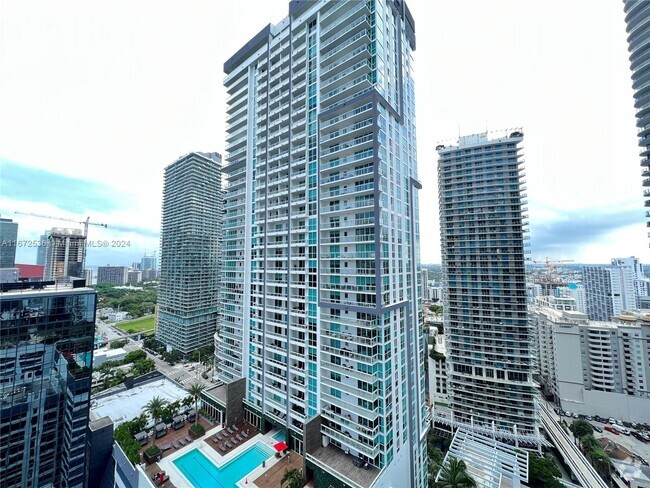 Building Photo - 1060 Brickell Ave Unit 2513 Rental