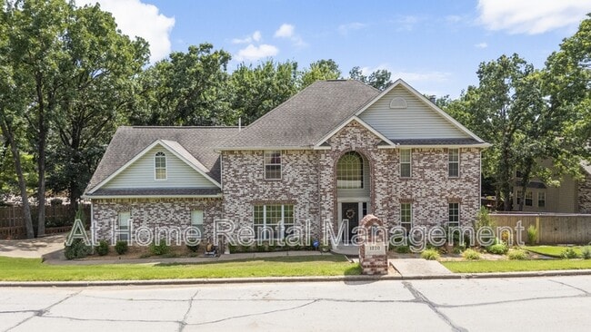 Building Photo - 1220 Renaissance Dr