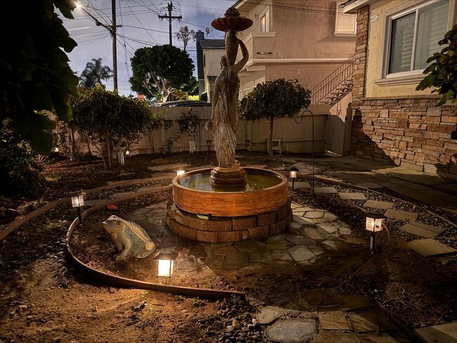 Photo - 2226 Mathews Ave Unit APT A