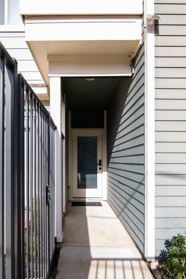 Photo - 2306 Wipprecht St