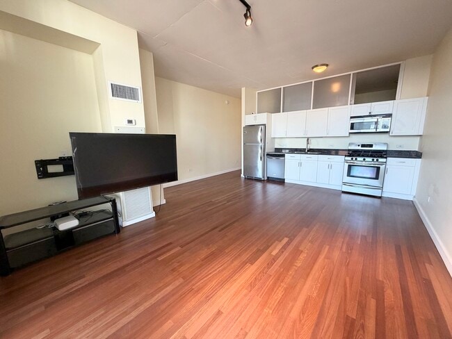 Photo - 1720 S Michigan Ave Unidad 1202